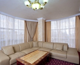 Двухместная Люкс с видом на город двуспальная кровать в Amici Grand Hotel