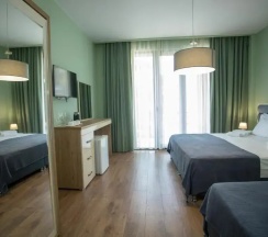 Трёхместный номер Standard в Отель Kobuleti Garden Inn