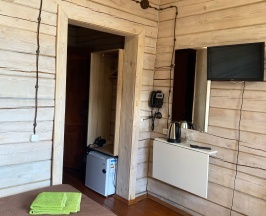 Стандартный двухместный номер с двумя отдельными кроватями (солнечная сторона) в Гавань Листвянка