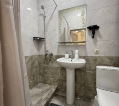 Комфортная квартира на 3 этаже – идеальна для семьи или командировок в Как Дома 05