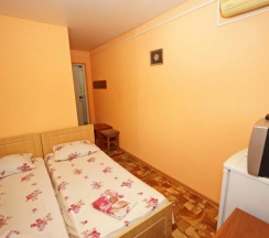 Двухместный номер Standard с балконом двуспальная кровать в Радуга у моря