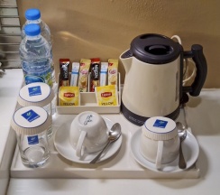 Двухместный люкс Deluxe с балконом двуспальная кровать в Grand Garden Hotel & Residence