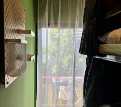 Кровать в общем номере (женский номер) с балконом в Hostel El biografo