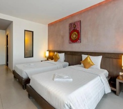 Двухместный номер Deluxe с видом на город (2 отдельные кровати) в Phuketa Hotel Phuket Town