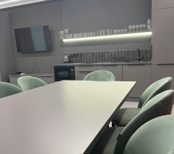 Номер люкс семейный в Млечный путь