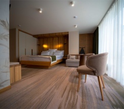 DELUXE в Горицы Hotel&Resort