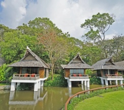 Номер Standard с видом на залив в Sunset Park Resort and Spa
