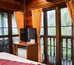 Двухместный Thai House Cottage двуспальная кровать в Samed Grandview Resort