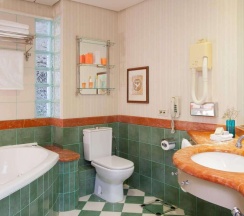 Двухместный люкс Deluxe Castle двуспальная кровать в Herods Palace Hotel