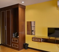 Двухместный номер Deluxe двуспальная кровать в Taj Place Residency