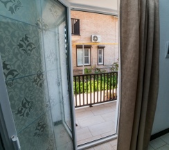 102 - Четырехместный номер с террасой в Азов Инн