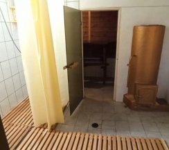 Апартаменты с 3 комнатами в Берег