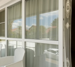 Номер с балконом (до 4-х человек) в Уют