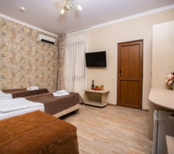 Стандарт 3-местный с двумя раздельными кроватями и балконом в Джульетта