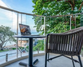 Двухместный номер Deluxe с видом на океан (двуспальная кровать) в Centara Sonrisa Residences & Suites Sriracha