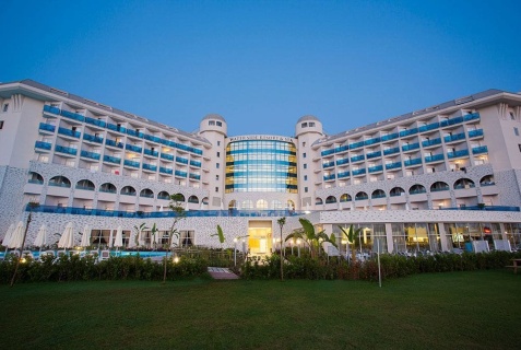 Титреенгёль: Курортный отель Water Side Resort & Spa