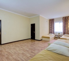 Кровать в общем номере в Classic Hostel
