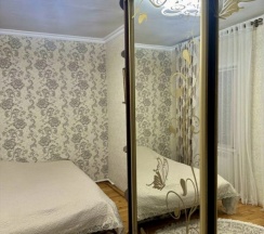 Четырёхместный коттедж с 4 комнатами в Бульвар