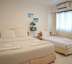 Трёхместный номер Standard с балконом в Sunshine Guest House