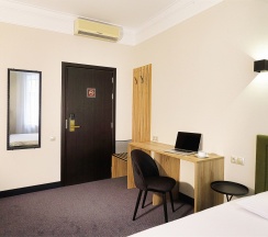 ПОЛУЛЮКС в Елисеефф арбат отель