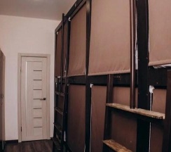 Кровать в 8-местном общем номере (без окна) в Dream hostel