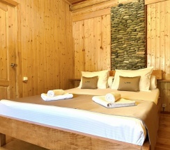 Дом 5-ти комнатный на 10 мест корпус А-Тхач в Горное озеро