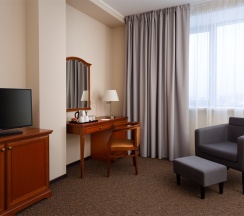 Стандарт 1 кровать queen size с ванной и биде в Holiday Inn Perm