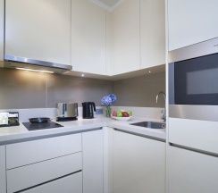 Двухместный полулюкс двуспальная кровать в Oriental Residence Bangkok