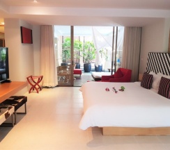 Двухместный номер Glam Splash двуспальная кровать в Burasari Phuket Resort & Spa