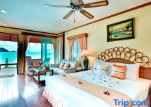 Коттедж Deluxe с красивым видом из окна в Sunset Village Beach Resort