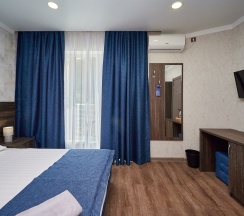 Стандарт с балконом в Val`kont hotel