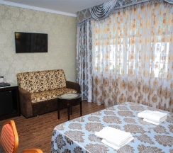 Стандарт + включён Бассейн и SPA в Роза ветров
