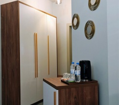 3 этаж I Двухкомнатный номер с двуспальными кроватями в Марис