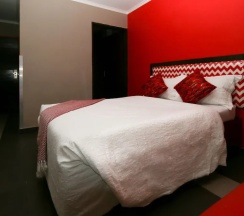 Номер Standard в Metro Hotel Marine Parade
