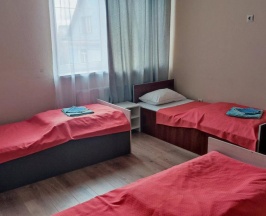Кровать в 4-местном общем женском номере в Порт 55