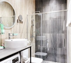 Семейный в Тесла