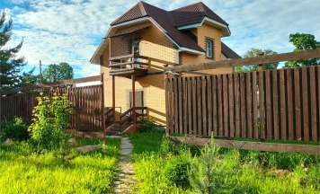 Дом с двумя спальнями сауной и кухней в На Волге