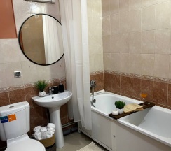 Номер стандарт комфорт с 1 двуспальной кроватью Мираж в Дисней