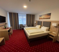 Двухместный номер Deluxe двуспальная кровать в Hotel Harburger Hof