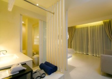 Одноместный номер Deluxe двуспальная кровать в The House Patong