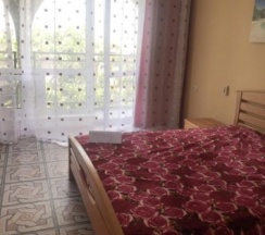 Трёхместный номер Superior с балконом и с красивым видом из окна в Надежда