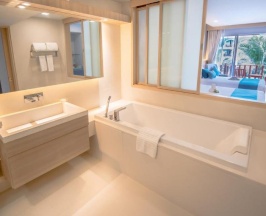 Трёхместный номер Pool Access Deluxe в Phuket Graceland Resort And Spa