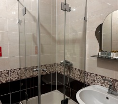 Трехместный номер "Комфорт" в Барс