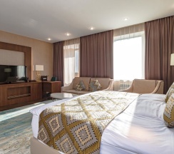 Двухместный полулюкс двуспальная кровать в Best Western Plus Astana