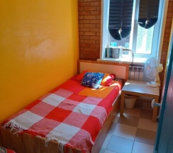 Одноместная комната с общими удобствами в Gallery and more