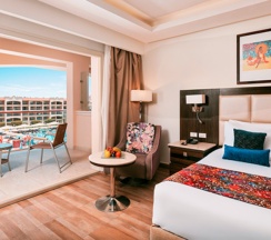 Двухместный номер Executive с видом на море двуспальная кровать в Pickalbatros White Beach Resort - Hurghada