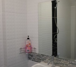 Двухместный номер Standard с балконом двуспальная кровать в Mae-Porn Hostel