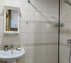 Коттедж с 2 комнатами в White Village