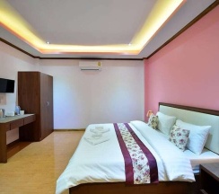 Номер Deluxe с видом на горы в Dusit Phuphaya Resort
