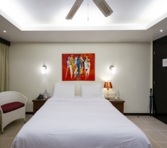 Трёхместный номер Standard в Lokal Phuket